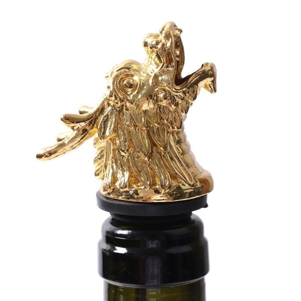 The "Golden Animal Head Wine Pourer" seamlessly blends art and utility. Its exquisite details add a luxurious touch to your wine-tasting moments.